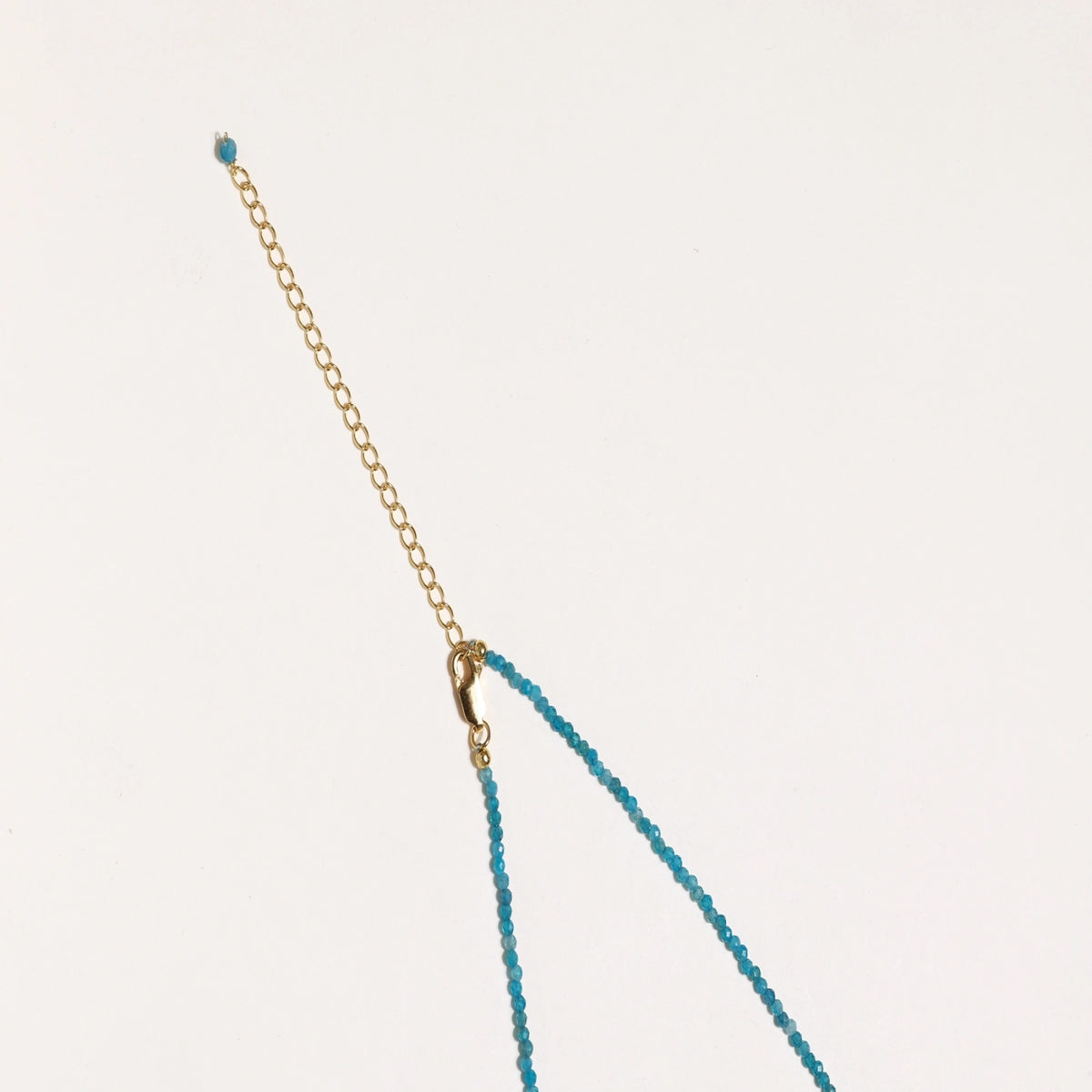 Apatite Dreams Kette – Süßwasserperle & Apatit, verstellbare Goldkette | Orolina