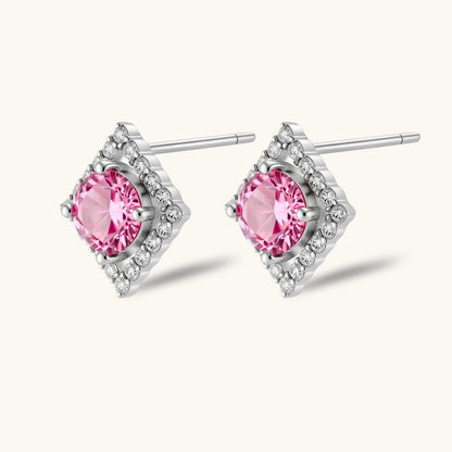 Diamond Halo Ohrstecker Detailansicht – pinker Moissanit & Kristall-Halo | Orolina