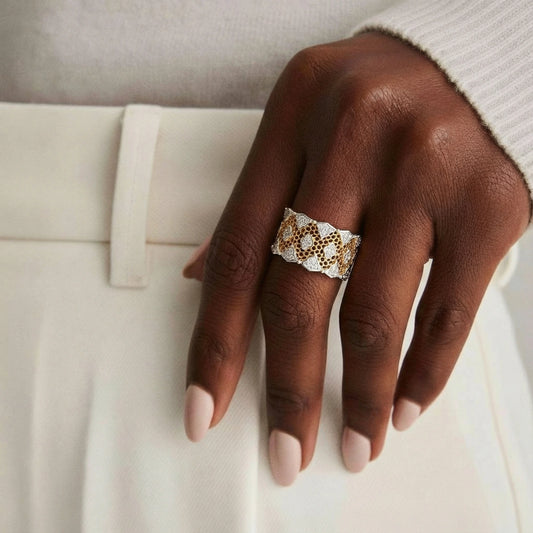 Honeycomb Statement Ring – Openwork Waben-Design in 18K Gold Eco-Messing | Orolina