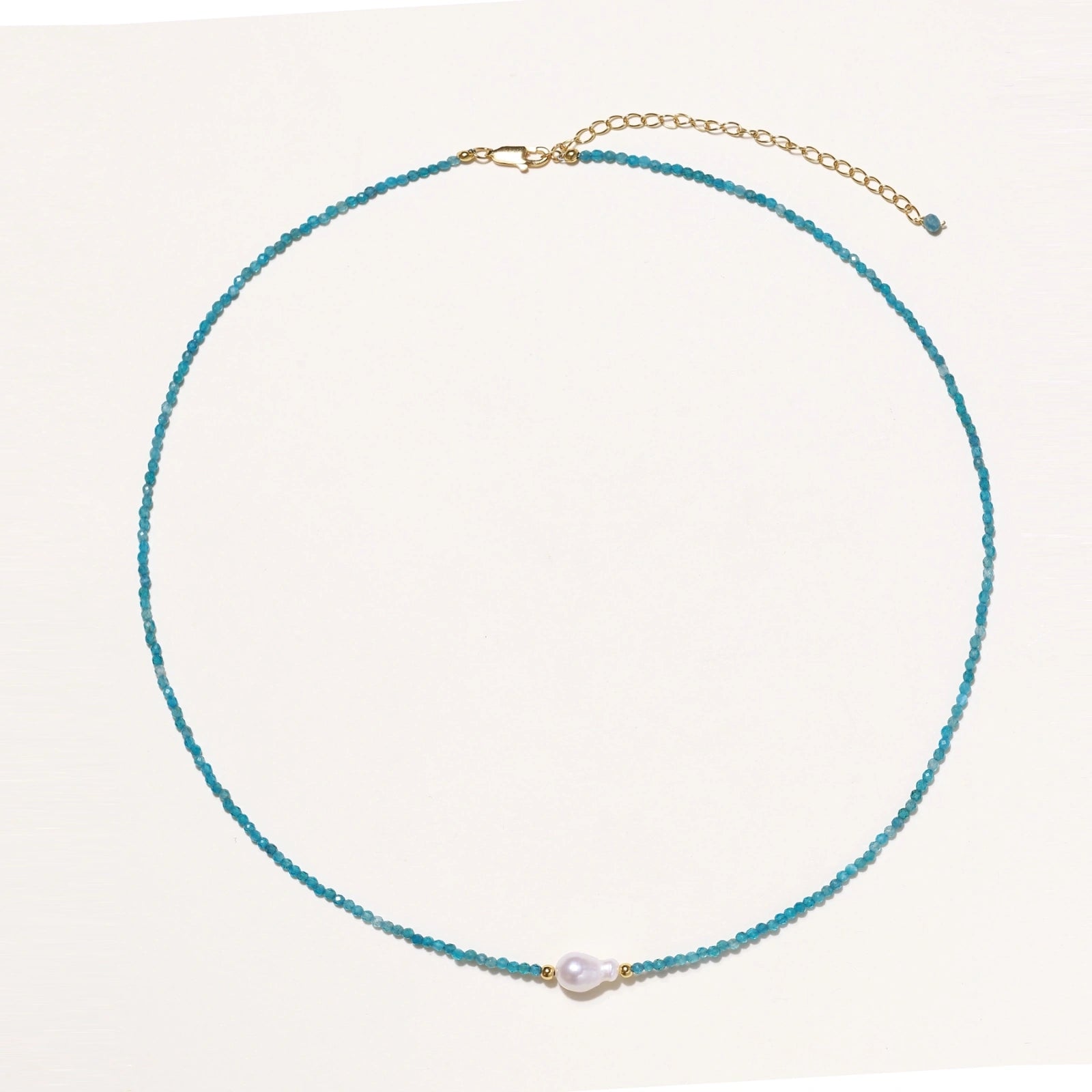 Apatite Dreams Perlenkette Seitenansicht – Apatit & Gold Vermeil | Orolina