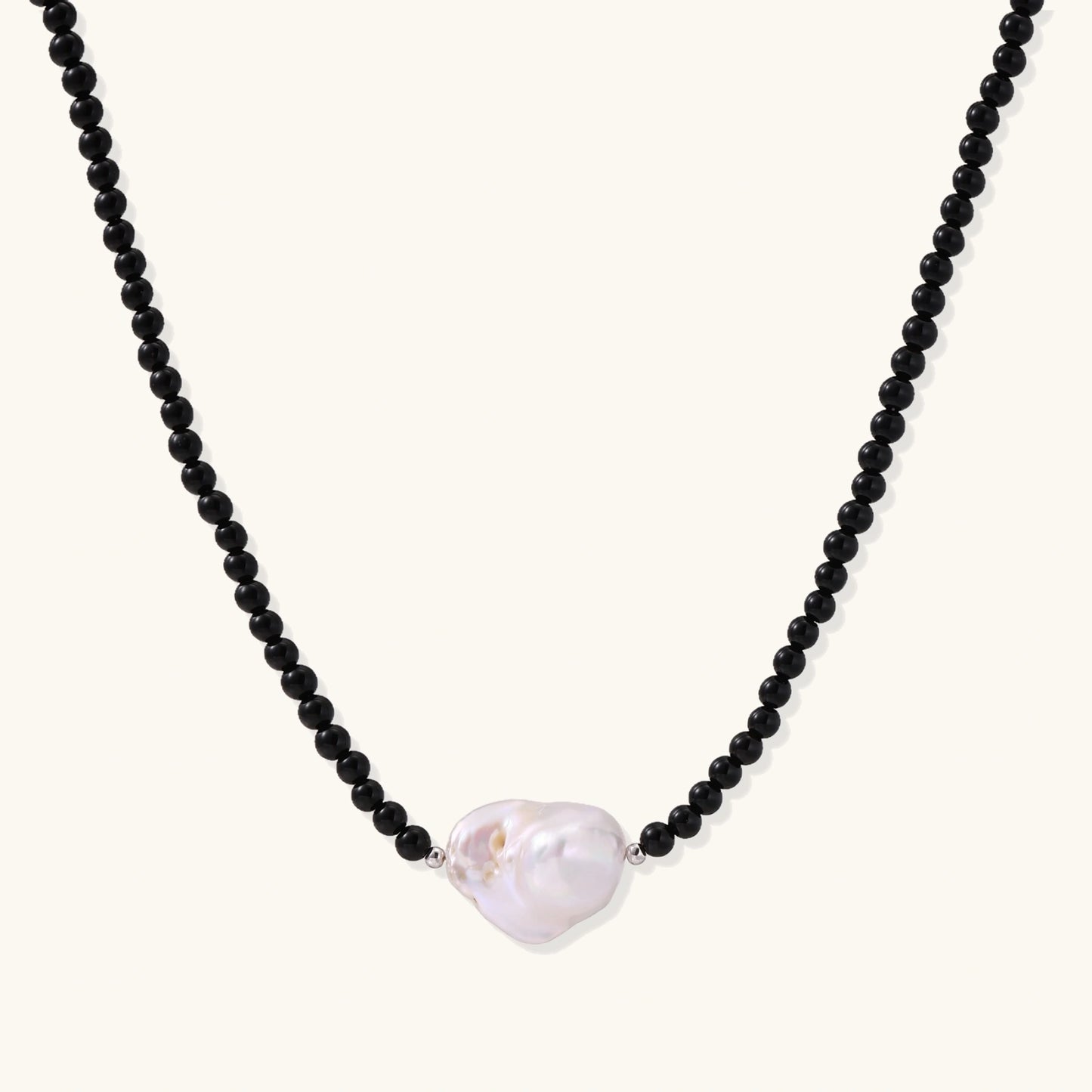 Midnight Kette – schwarzer Achat mit schillernder Barockperle | Orolina