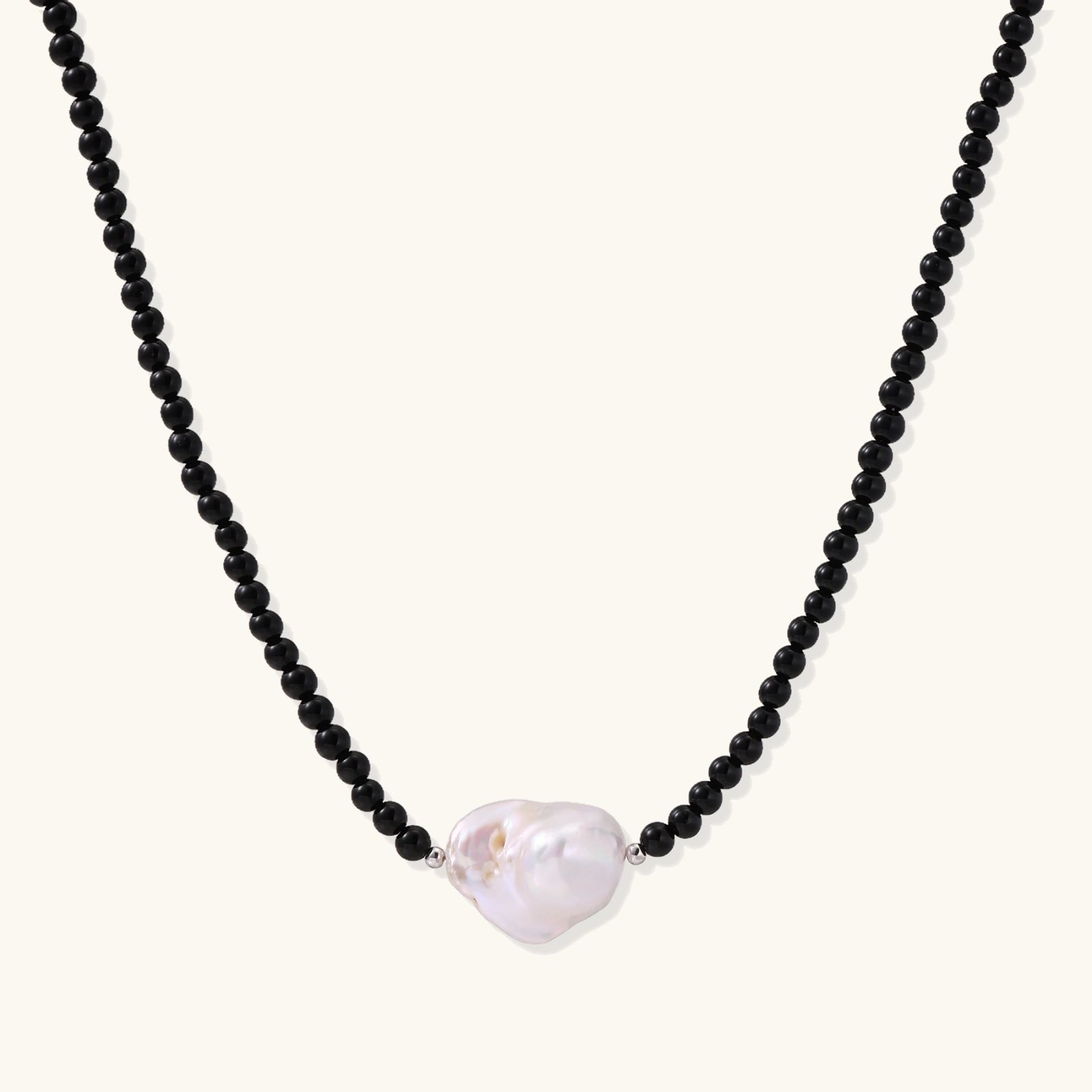 Midnight Kette – schwarzer Achat mit schillernder Barockperle | Orolina