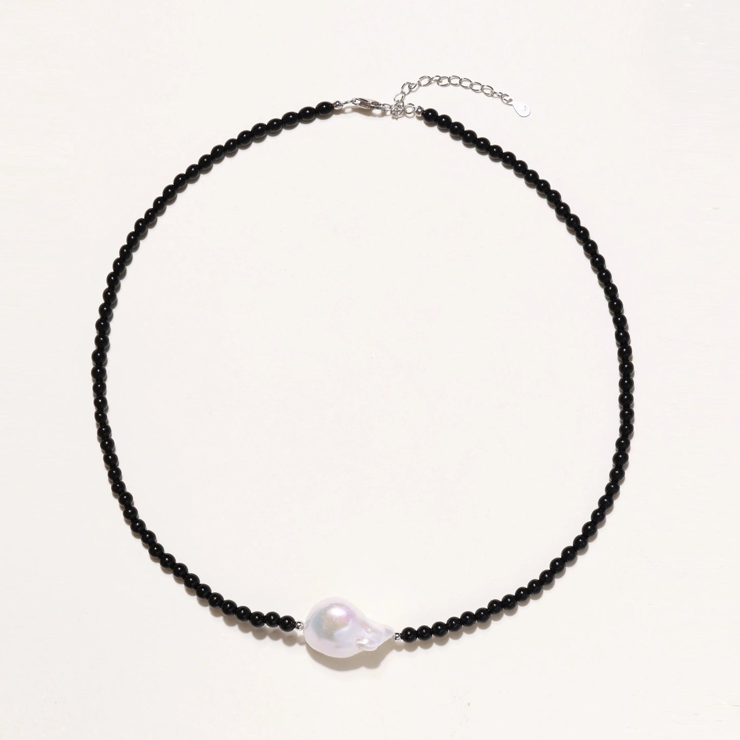 Midnight Perlenkette Detailansicht – Barockperle & Achat, 925 Silber | Orolina