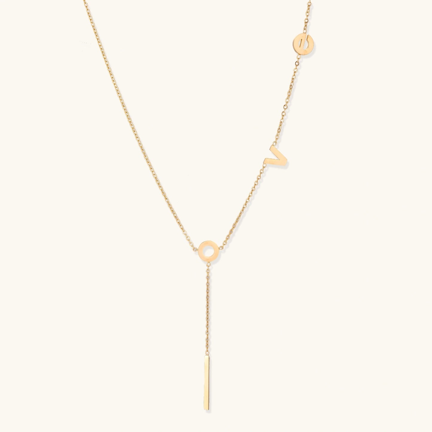 Love Letter Lariat – Y-Kette mit LOVE-Buchstabenanhänger, 18K Gold | Orolina