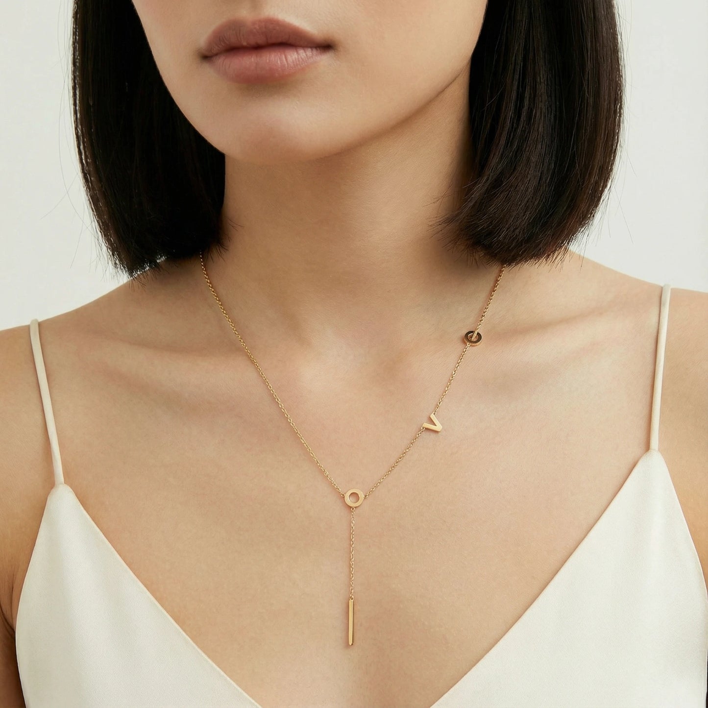 Love Letter Lariat Kette – LOVE-Anhänger in 18K Gold-plattierten Edelstahl | Orolina