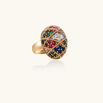 Byzantine Glow Dome-Ring Detailansicht – Zirkonia & 18K Gold Eco-Messing | Orolina